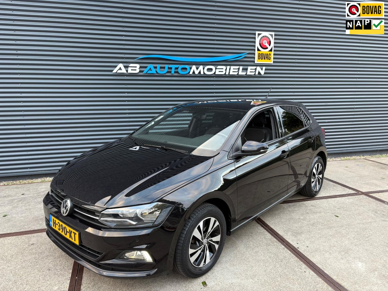 Volkswagen Polo - 1.0 TSI Comfortline DSG AUTOMAAT / PARKEER SENSOREN/ NAVI - AutoWereld.nl