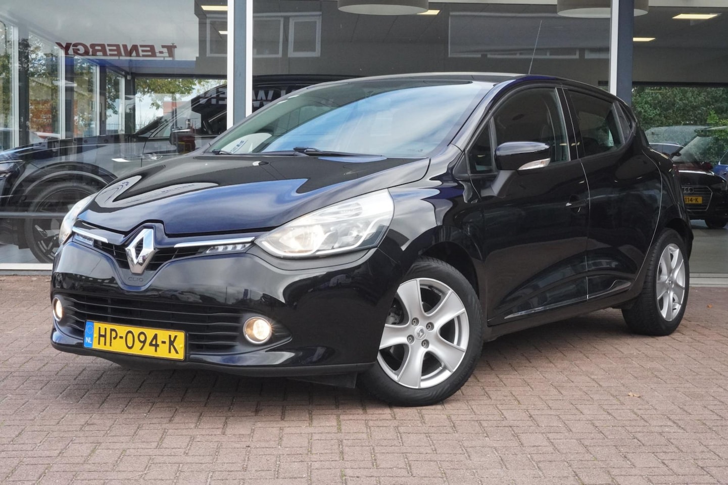 Renault Clio - 0.9 TCe Expression | Navigatie | Airco | Elek. Pakket | Vol opties | Inruil mogelijk - AutoWereld.nl