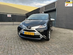 Toyota Aygo - 1.0 VVT-i x-play Camera Airco Elek Pakket LM-Wielen NAP APK