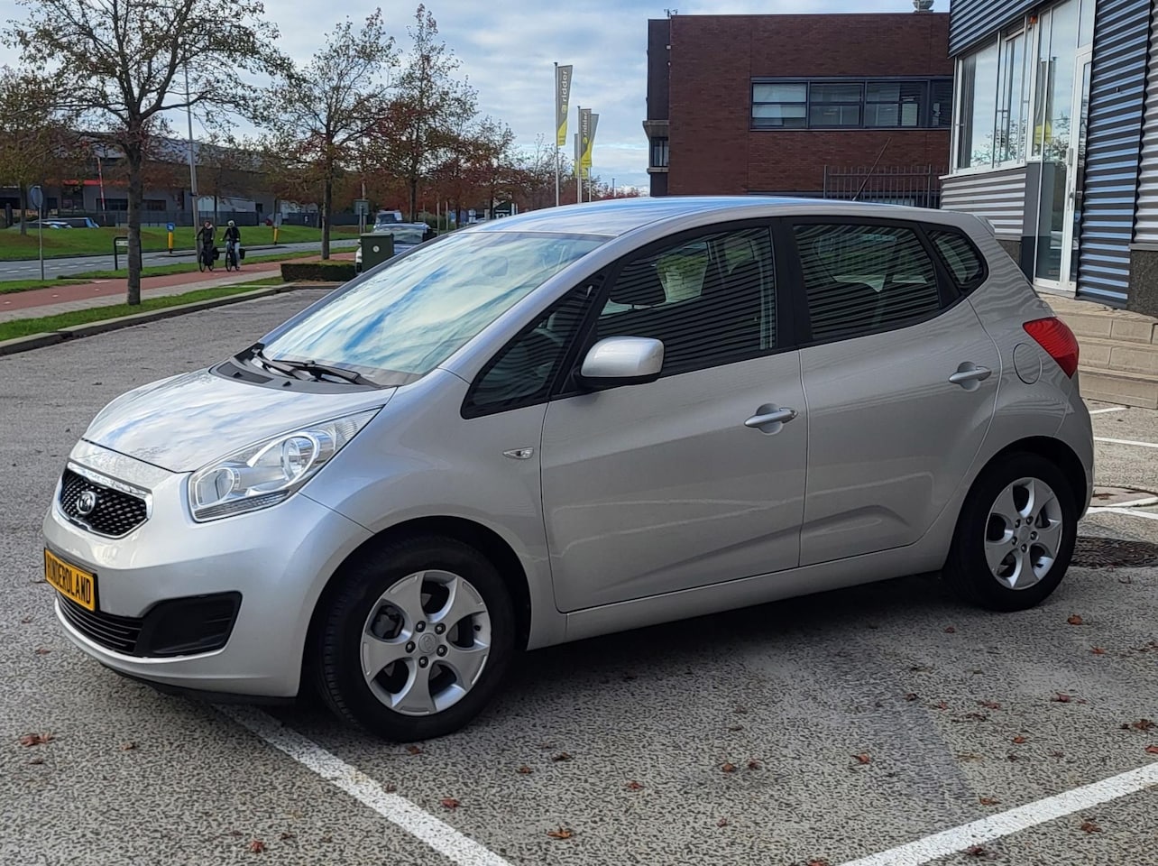 Kia Venga - 1.6 CVVT Comfort Automaat - AutoWereld.nl
