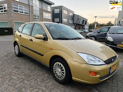 Ford Focus - 1.6-16V Ghia AUTOMAAT 5 deurs