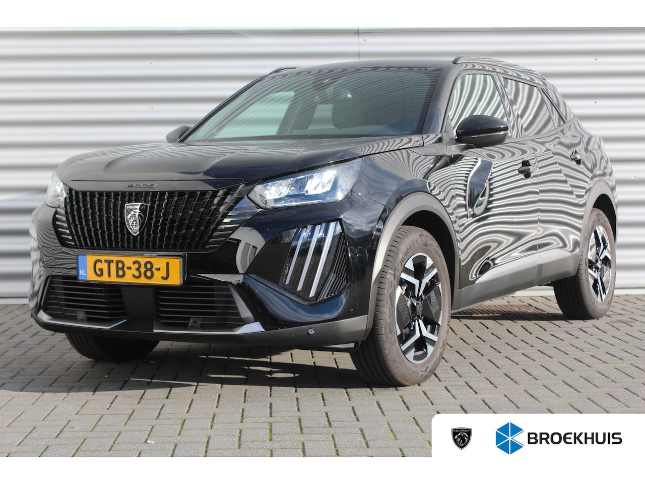Peugeot 2008 - 1.2 HYBRID 136PK ALLURE AUTOMAAT / NAVI / LEDER / CLIMA / LED / PDC / 17" LMV / CRUISECONT - AutoWereld.nl