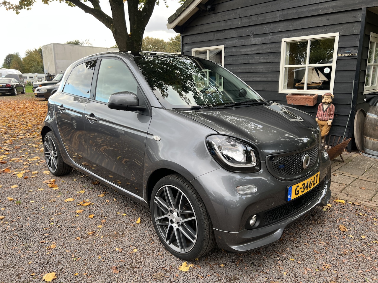 Smart Forfour - EQ BRABUS 18 kWh/82PK LEER/PANO - AutoWereld.nl