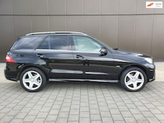 Mercedes-Benz M-klasse - 350 BlueTEC Edition 1/FULL OPTIONS/PANO/GRIJS KENTEKEN/TREKHAAK
