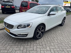 Volvo V60 - 2.4 D6 AWD Plug-In Hybrid Summum