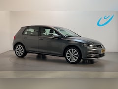 Volkswagen Golf - 1.0 TSI 110pk 6-bak Highline Alcantara Navigatie Parkeersensoren DAB+