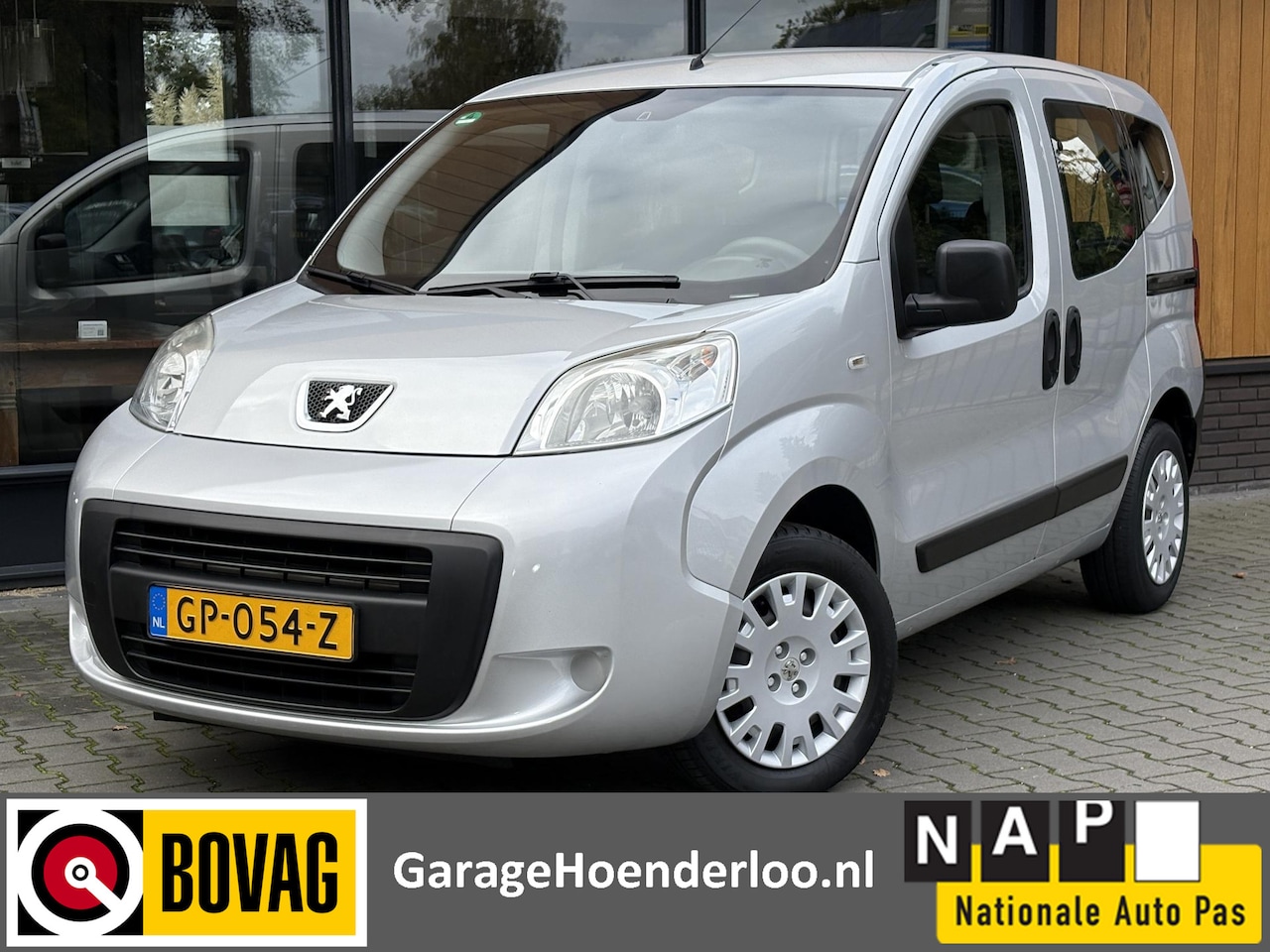 Peugeot Bipper Tepee - 1.4i Trekhaak, Parkeersensoren. Nwe APK - AutoWereld.nl