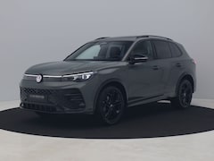 Volkswagen Tiguan - NEW 1.5 eHybrid R-Line Edition | PANO | 360° | ADAPTIVE | HUD | IQ LIGHT | MEMORY | STOELM