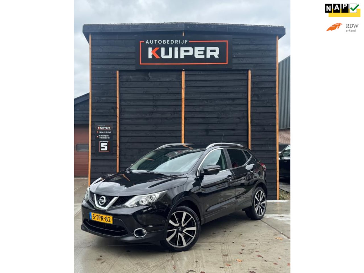 Nissan Qashqai - 1.2 Tekna Panoramadak Trekhaak Clima - AutoWereld.nl