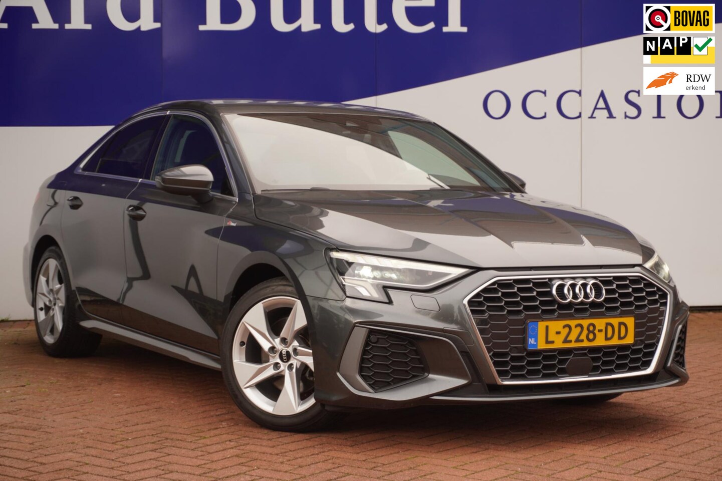 Audi A3 Limousine - 35 TFSI 150PK 3X S edition+Led+vitrual+Navigatie+Leder+stoel-verw+donker-Glass = SUPER !! - AutoWereld.nl