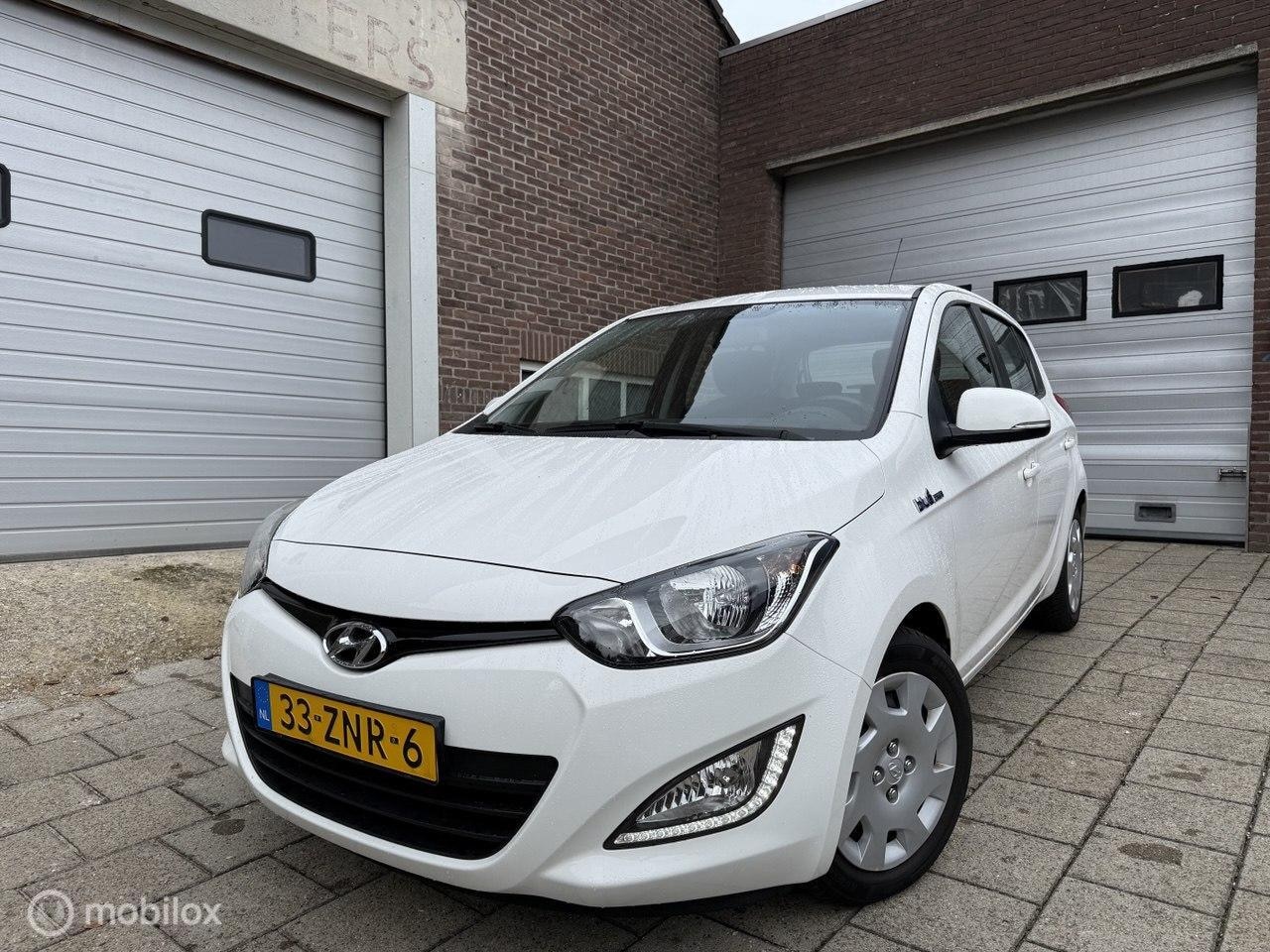 Hyundai i20 - 1.2i i-Deal 1.2i i-Deal - AutoWereld.nl