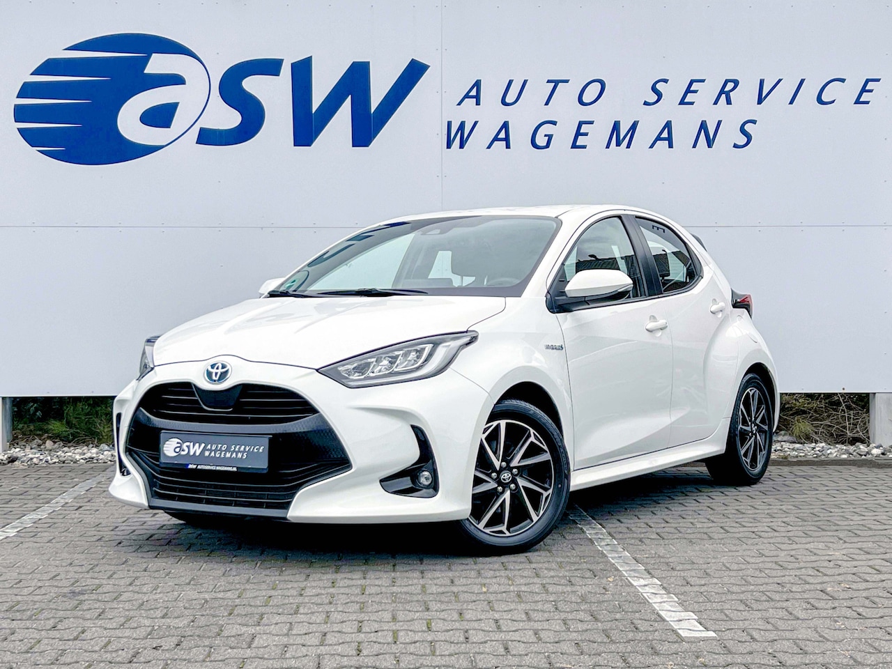 Toyota Yaris - 1.5 Hybrid Dynamic | Trekhaak | LED | ACC | Stoelverwarming | Camera - AutoWereld.nl