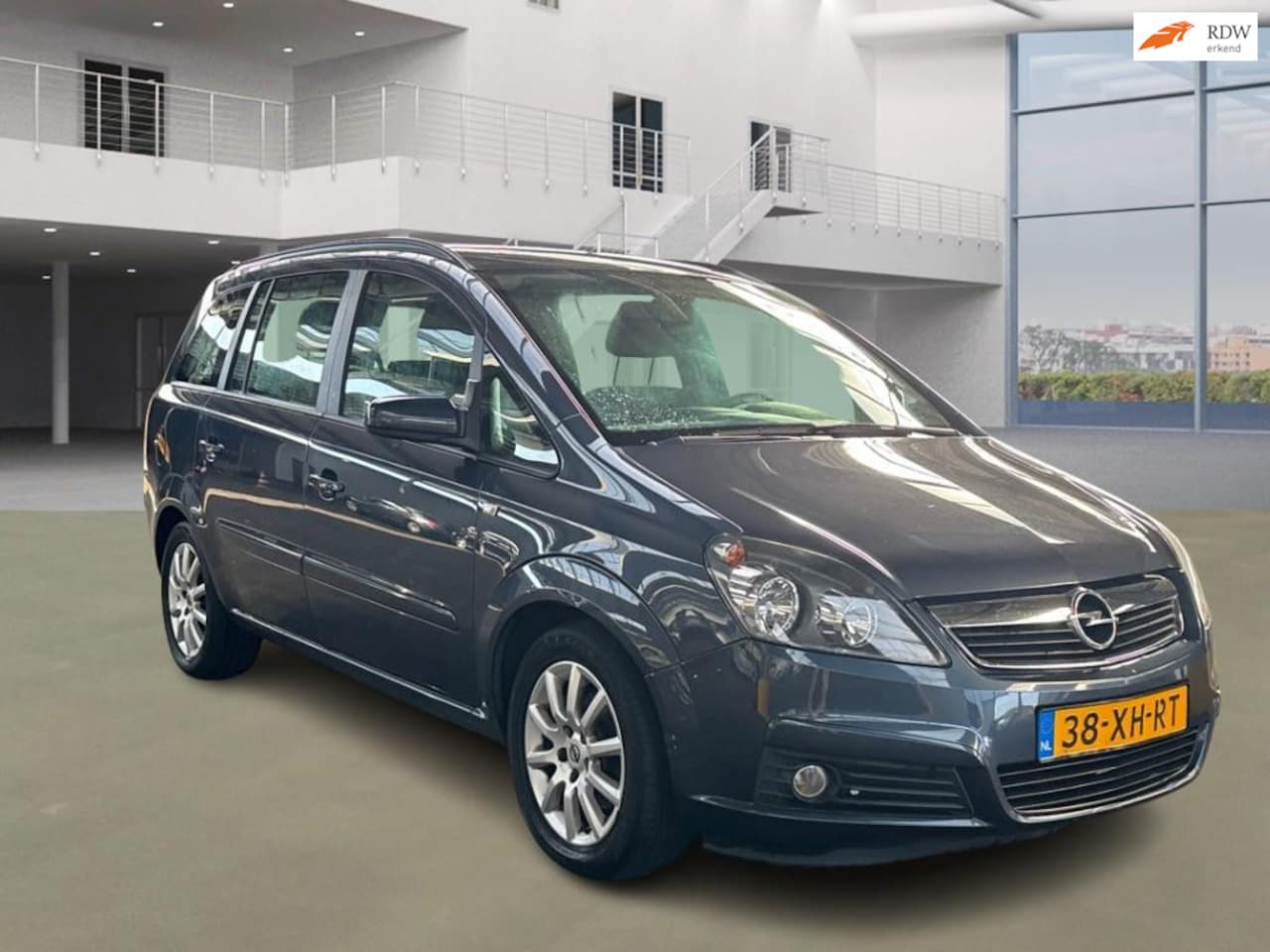 Opel Zafira - 1.6 Temptation 7p. NAVI CARPLAY CRUISE 2 X SLEUTELS - AutoWereld.nl