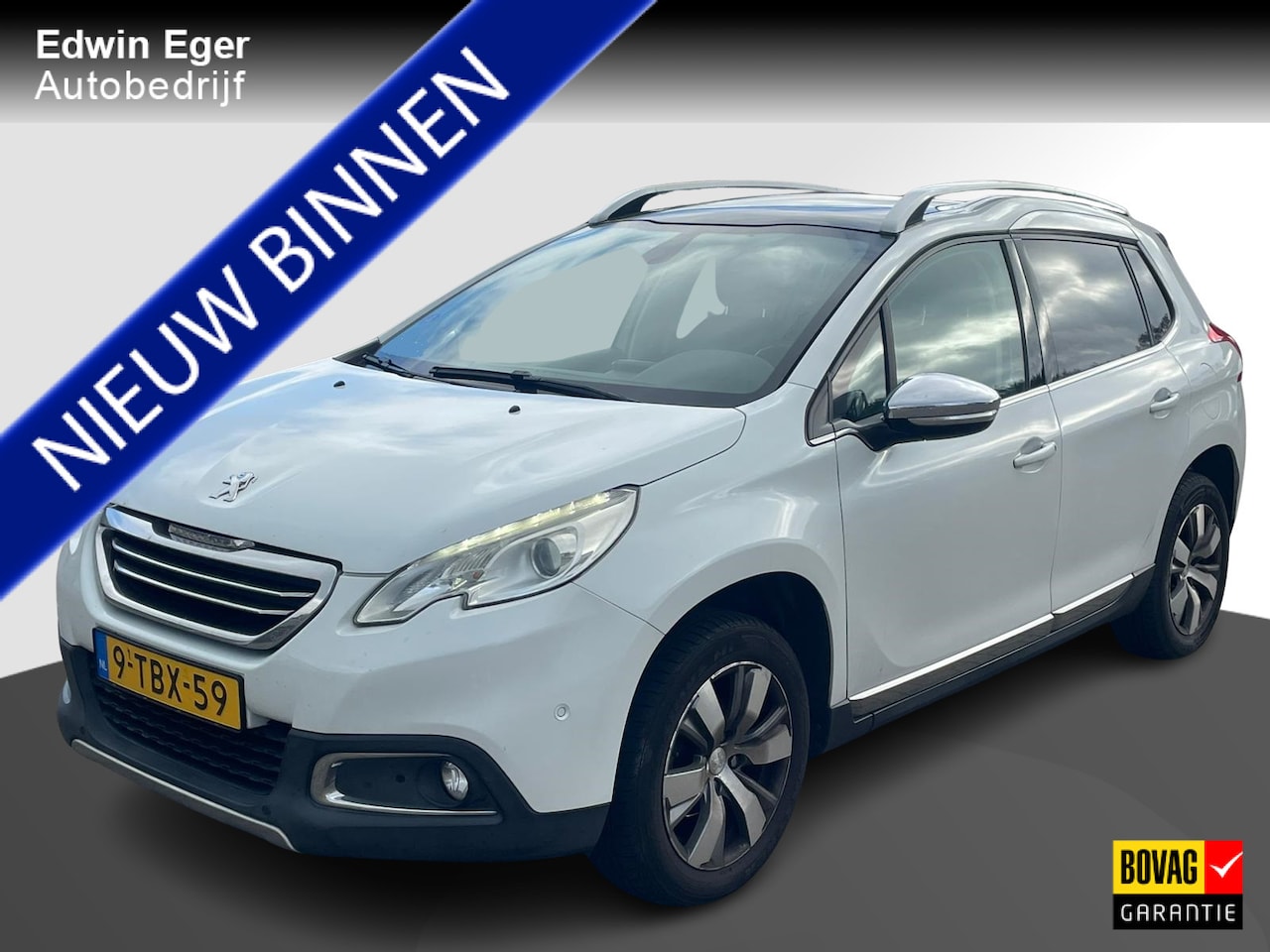 Peugeot 2008 - 1.2 VTi Allure Pack Premium Plus 1.2 VTi Allure Pack Premium Plus, Panoramadak, Distributie vervangen - AutoWereld.nl