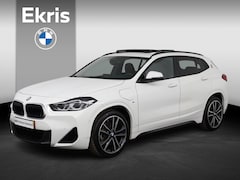BMW X2 - xDrive25e M Sportpakket | Comfort Access | Panoramadak | Driving Assistant Plus | Head-Up