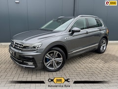Volkswagen Tiguan - 1.4 TSI Automaat R-Line * Led Plus * Camera * Stoelverwarming * Adaptieve Cruise Control