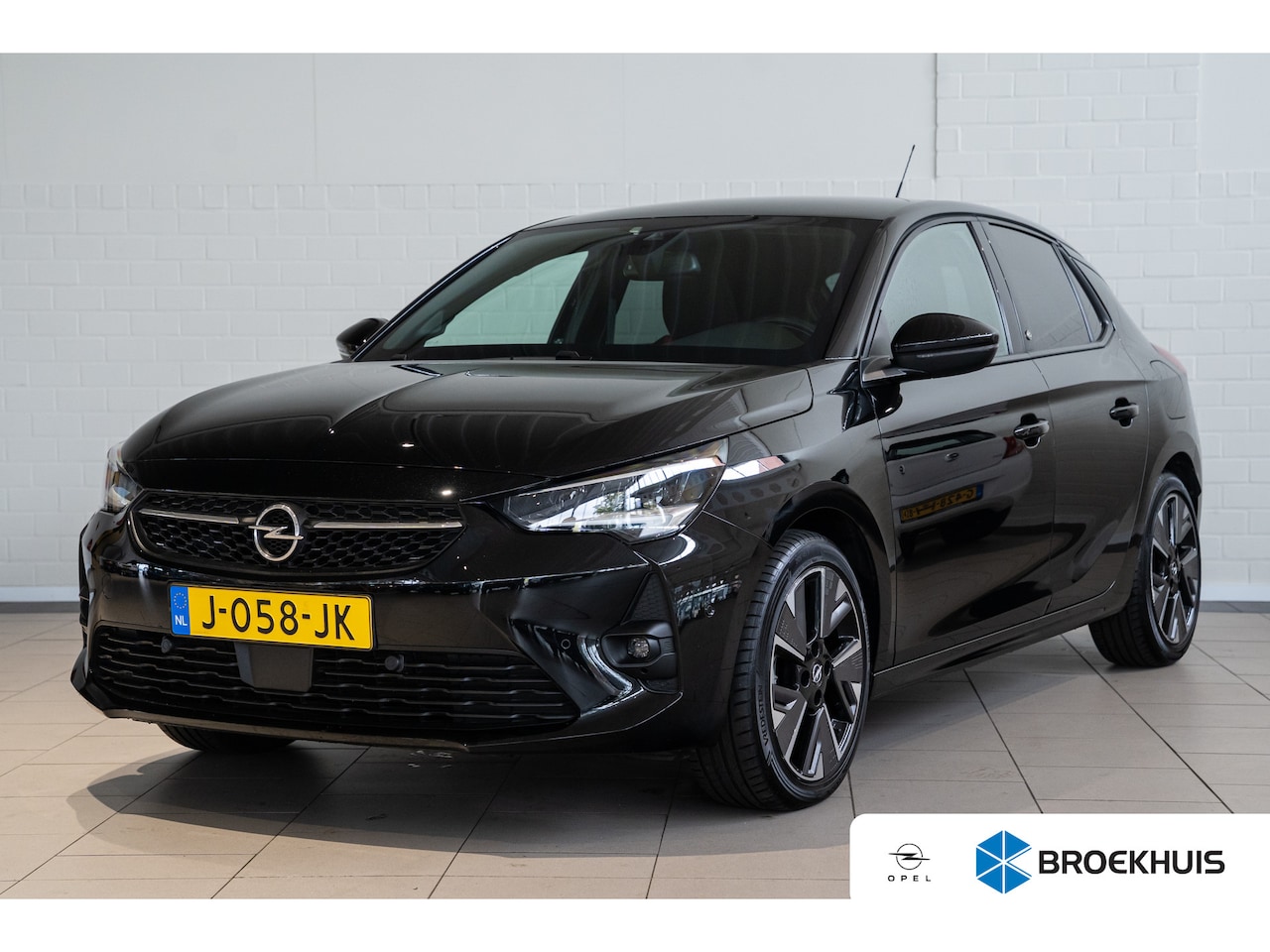 Opel Corsa-e - GS Line 50 kWh | 3 Fase | Adaptive Cruise | Groot Navi | Stoel & Stuurverwarming | Camera - AutoWereld.nl