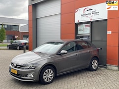 Volkswagen Polo - 1.6 TDI Comfortline APK AIRCO NAVI CARPLAY CRUISE