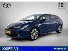 Toyota Corolla Touring Sports - 2.0 Hybrid Dynamic limited | Stoel en stuurverwarming | Privacyy glass | LM velgen | Camer