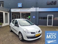 Renault Clio - 1.2-16V Expression airco trekhaak