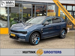 Lynk & Co 01 - 1.5 PHEV Hybrid 261 pk - camera - schuif/kanteldak - trekh / all season banden