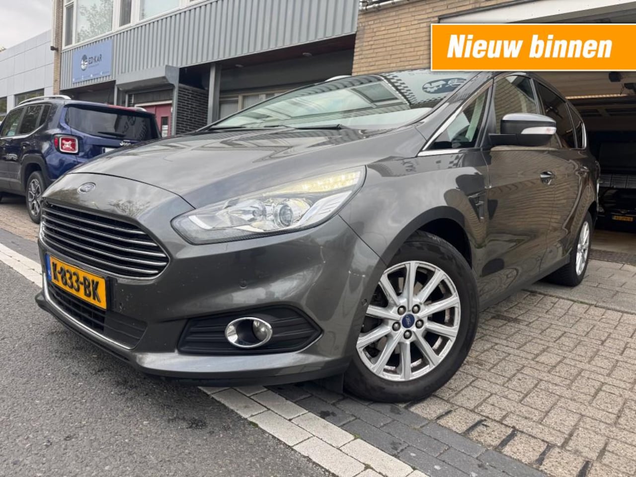 Ford S-Max - 1.5 Titanium 7p. Rijdt goed veel opties NAP APK 4-2026 - AutoWereld.nl