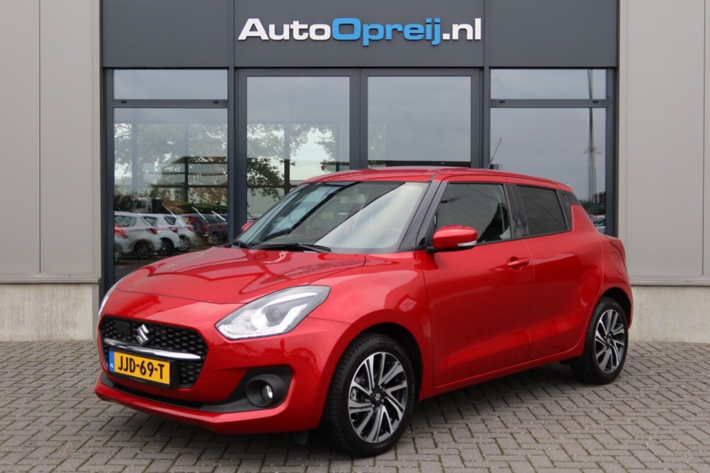 Suzuki Swift - 1.2 Style Smart Hybrid Clima, NAVI, Camera, Stoelverwarming, Cruise, LM-Velgen - AutoWereld.nl