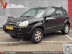 Hyundai Tucson - 2.0i Active | Schuifdak | Airco |