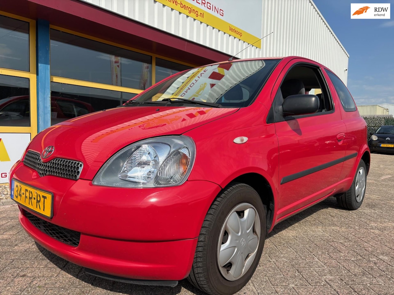 Toyota Yaris - 1.3-16V VVT-i Sol AIRCO APK T/M 8-5-2026 - AutoWereld.nl