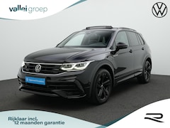 Volkswagen Tiguan - 1.4 TSI eHybrid 245 pk DSG R-Line Business | Panoramadak | IQ Light | Trekhaak | Leder | G
