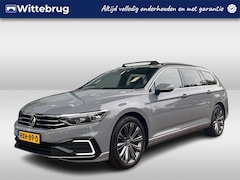 Volkswagen Passat Variant - 1.4 TSI PHEV GTE Business / Panorama dak / Elektrisch verstelbare stoelen / Massage functi