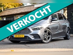 Mercedes-Benz B-klasse - 180 Premium Plus AMG-Line I Panoramadak I Trekhaak I 360 Camera I Burmester I Sfeerverlich