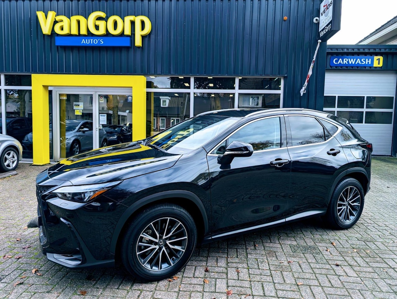 Lexus NX - 450h+ AWD Luxury Line All-in prijs! - AutoWereld.nl