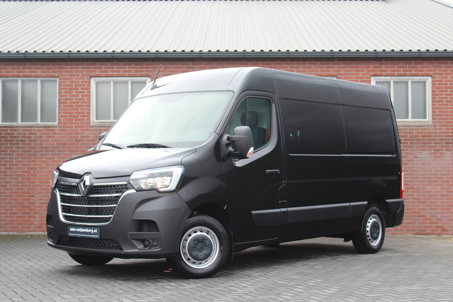 Renault Master - T35 2.3 dCi 150 L2H2 Energy Comfort | Trekhaak | 3500 trekgewicht - AutoWereld.nl