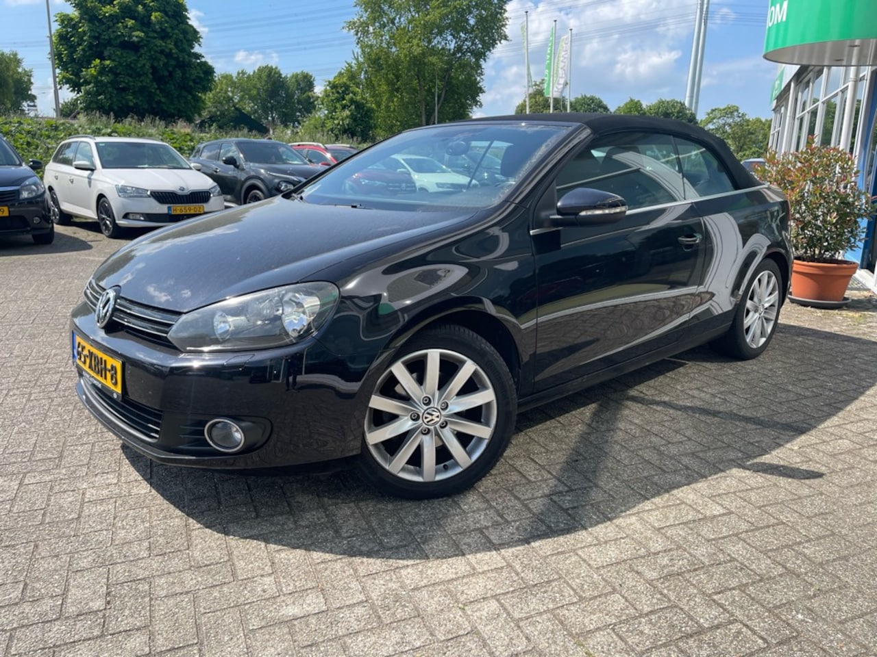 Volkswagen Golf Cabriolet - 1.2 TSI Bluemotrion, Nav, Stoelverw. PDC v+a - AutoWereld.nl
