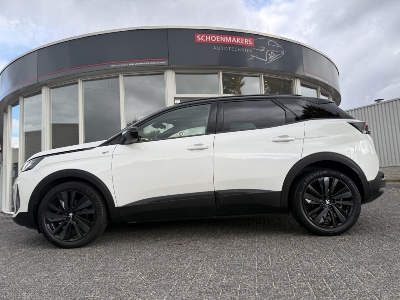 Peugeot 3008 - 1.2 PureTech Active 1.2 PureTech Active - AutoWereld.nl