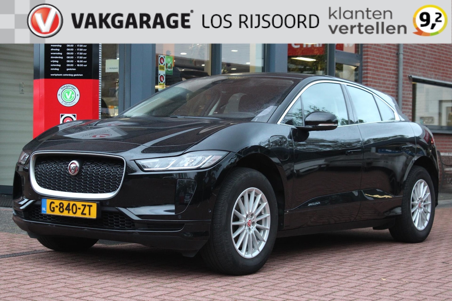 Jaguar I-PACE - EV400 *Business* | Carplay | Adaptive Cruise & Climate Control | Camera | Stoelverwarming - AutoWereld.nl