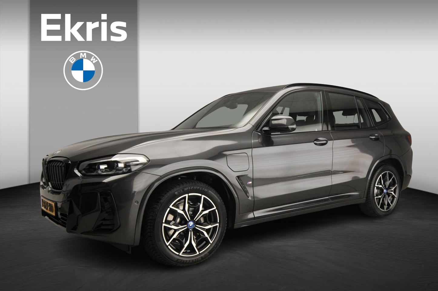 BMW X3 - xDrive30e | M-Sportpakket | LED | Leder | HUD | Active cruise | Schuifdak | Trekhaak | DAB - AutoWereld.nl