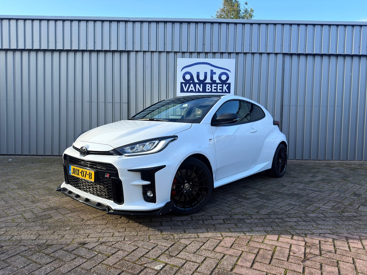 Toyota Yaris - 1.6 GR Performance|Dealer onderhouden|Sperdifferntieel|Bastuck kleppen uitlaat|Shortshifte - AutoWereld.nl