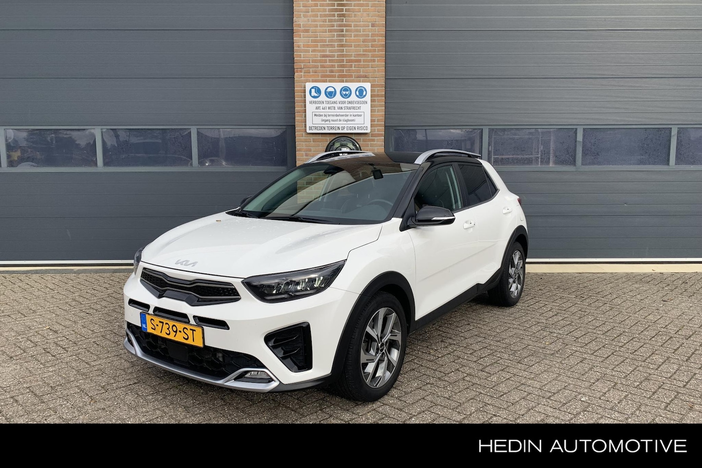 Kia Stonic - 1.0 T-GDi MHEV GT-Line Stoel-en-Stuurverwarming | Navigatie | Achteruitrijcamera | Keyless - AutoWereld.nl