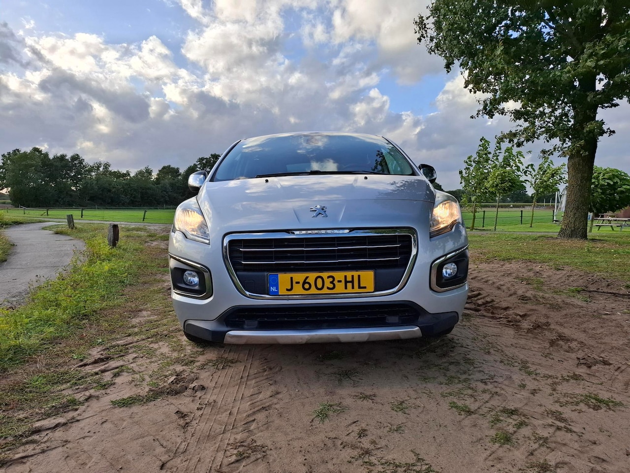 Peugeot 3008 - 1.6 BlueHDi Style 100% onderhouden - AutoWereld.nl