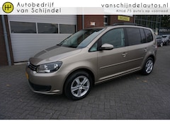Volkswagen Touran - 1.2 TSI COMFORTLINE BLUEMOTION 5PERSOONS PANORAMADAK TREKHAAK NAVIGATIE ECC AIRCO CRUISECO