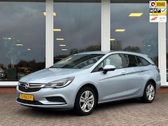 Opel Astra Sports Tourer - 1.4 Online Edition - Origineel NL - NAP - Navi - PDC - Trekhaak