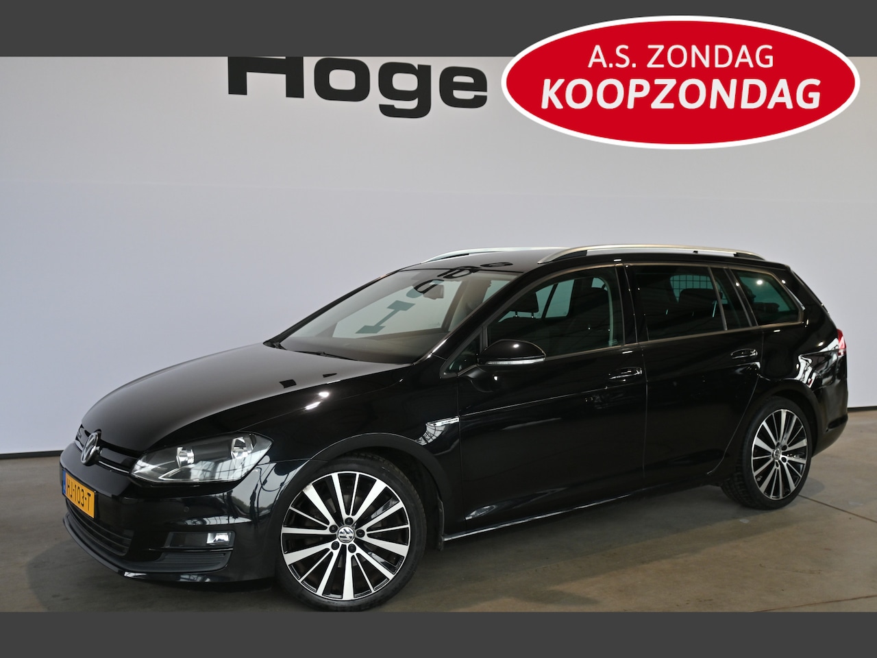 Volkswagen Golf Variant - 1.0 TSI Business Edition Connected Clima Cruise control Navigatie Achteruitrijcamera Inrui - AutoWereld.nl