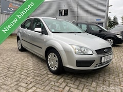 Ford Focus - 1.6-16V Silver Edition