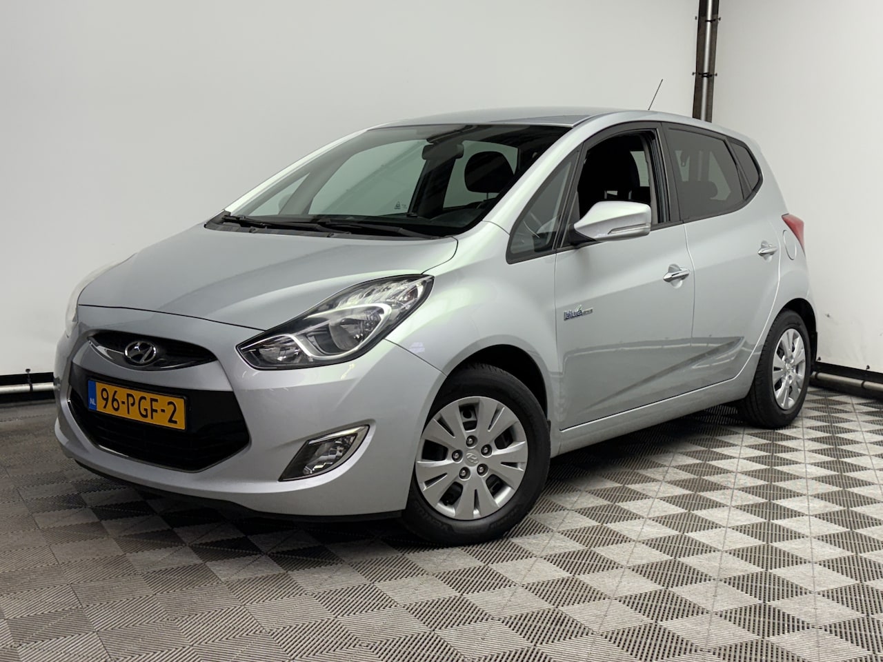 Hyundai ix20 - 1.4i i-Motion Airco Trekhaak 1e Eigenaar - AutoWereld.nl