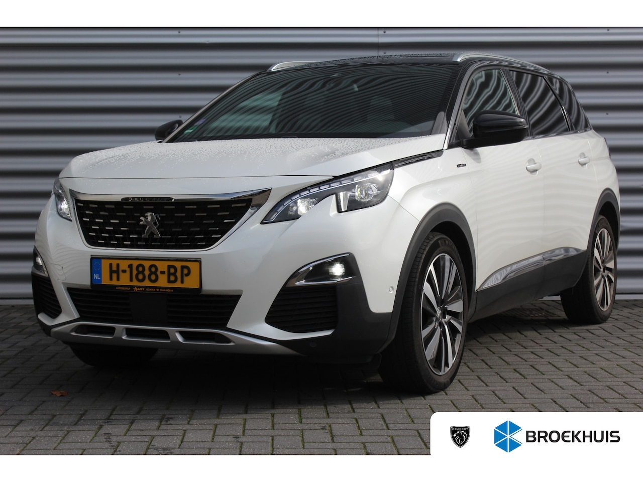 Peugeot 5008 - 1.2 PURETECH 130PK 7-ZITS GT-LINE AUTOMAAT / NAVI / LEDER / CLIMA / FULL-LED / PDC / 19" L - AutoWereld.nl