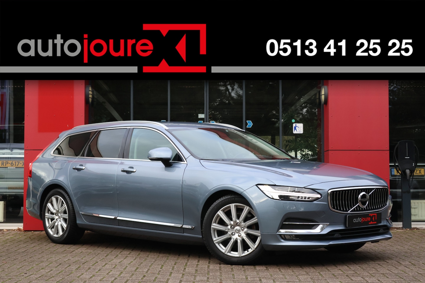 Volvo V90 - 2.0 D4 Inscription | Leder | Trekhaak | ACC | PDC | - AutoWereld.nl