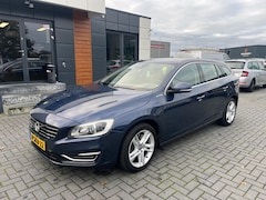 Volvo V60 - 2.4 D6 AWD Plug-In Hybrid Summum Leer Navi 2013
