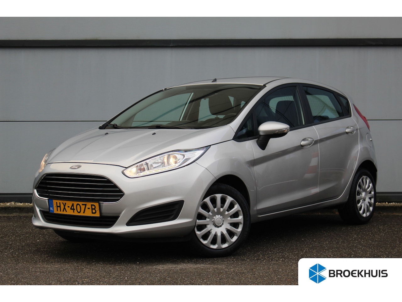 Ford Fiesta - 1.0 Style | Navi | Bluetooth | Airco | Centr. Verg. | Stuurw. Bediening | Navi | Bluetooth - AutoWereld.nl